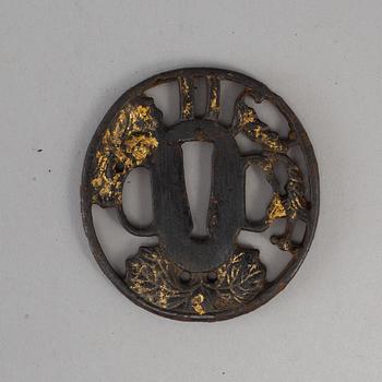 A Japanese iron tsuba. Edo (1603-1868).