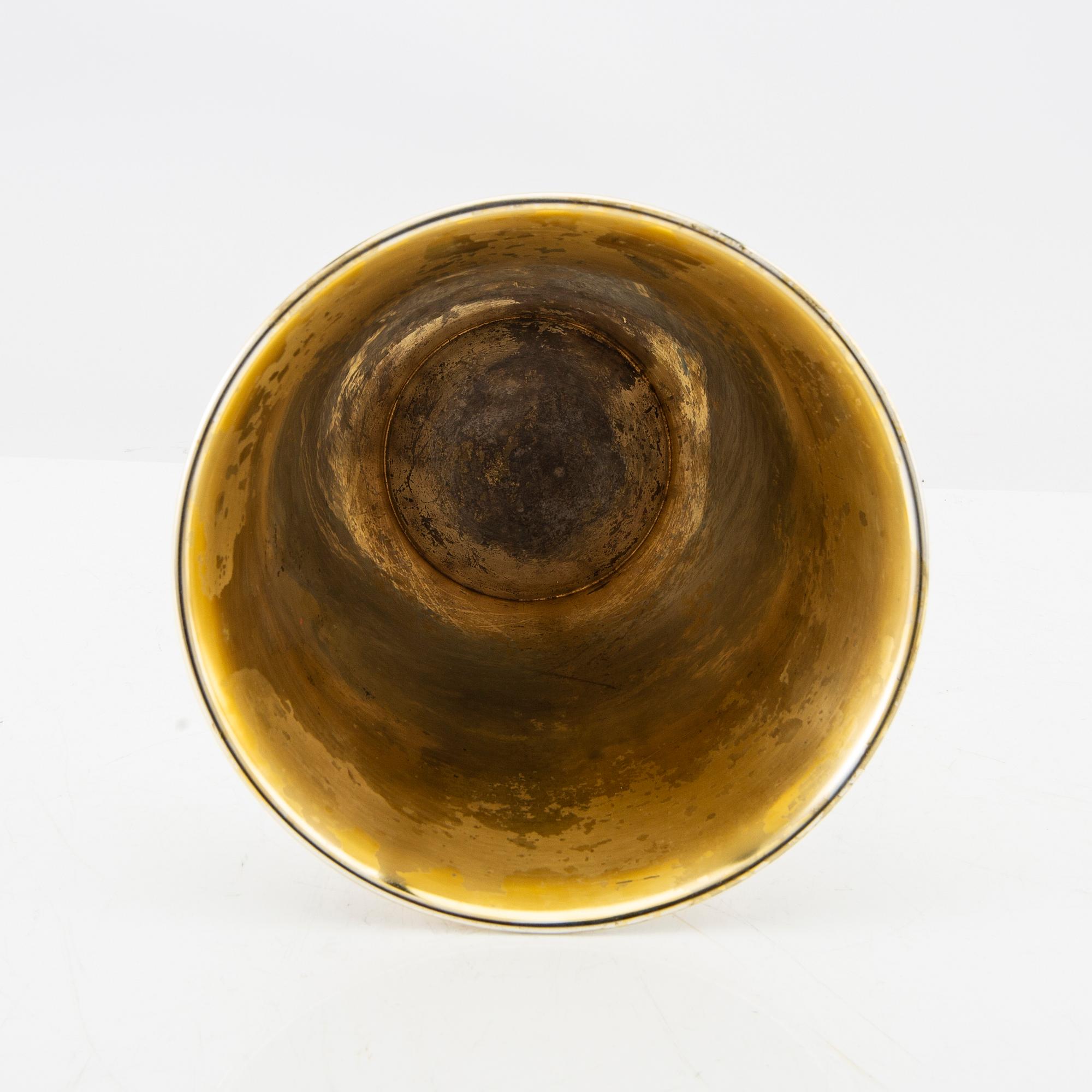 A Swedish 20th century silver vase mark of Edlunds silver factory Stockholm 1949, weight 532 grams.