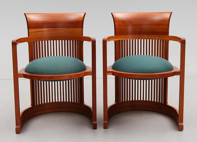 KARMSTOLAR, ett par, "Barell 606", Frank Lloyd Wright, Cassina, Italien, 1986.
