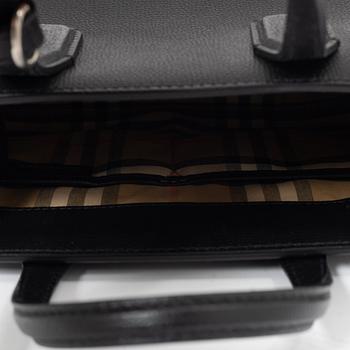 Burberry, väska, "The small banner".