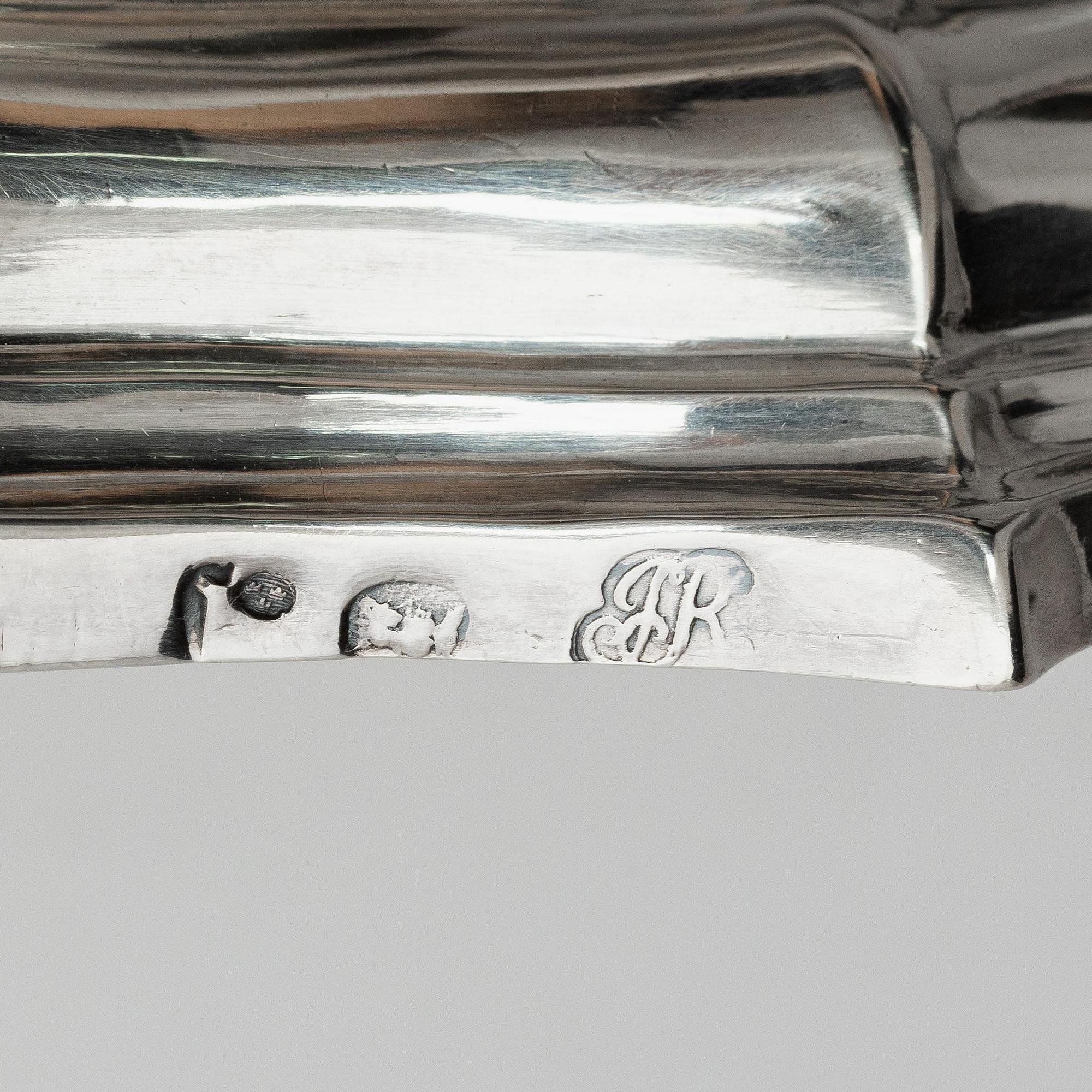 Jonas Thomasson Ronander, ljusstakar, ett par, silver, Stockholm 1754. Senbarock.