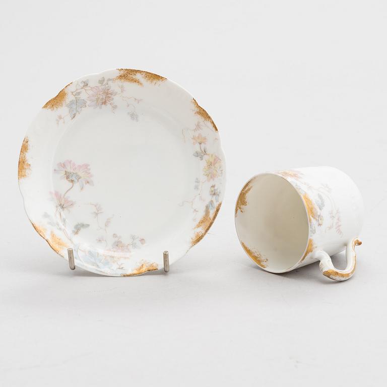KAHVIKUPPEJA, 11 paria, posliinia, Haviland & Co, Limoges, Frankrike.