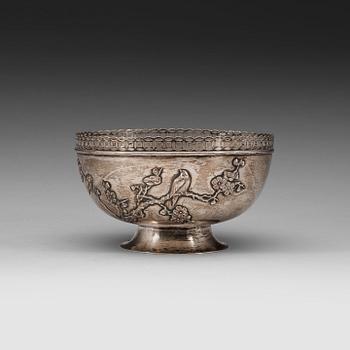 A silver bowl, Wang Hing & Co, Hong Kong, early 20th century.