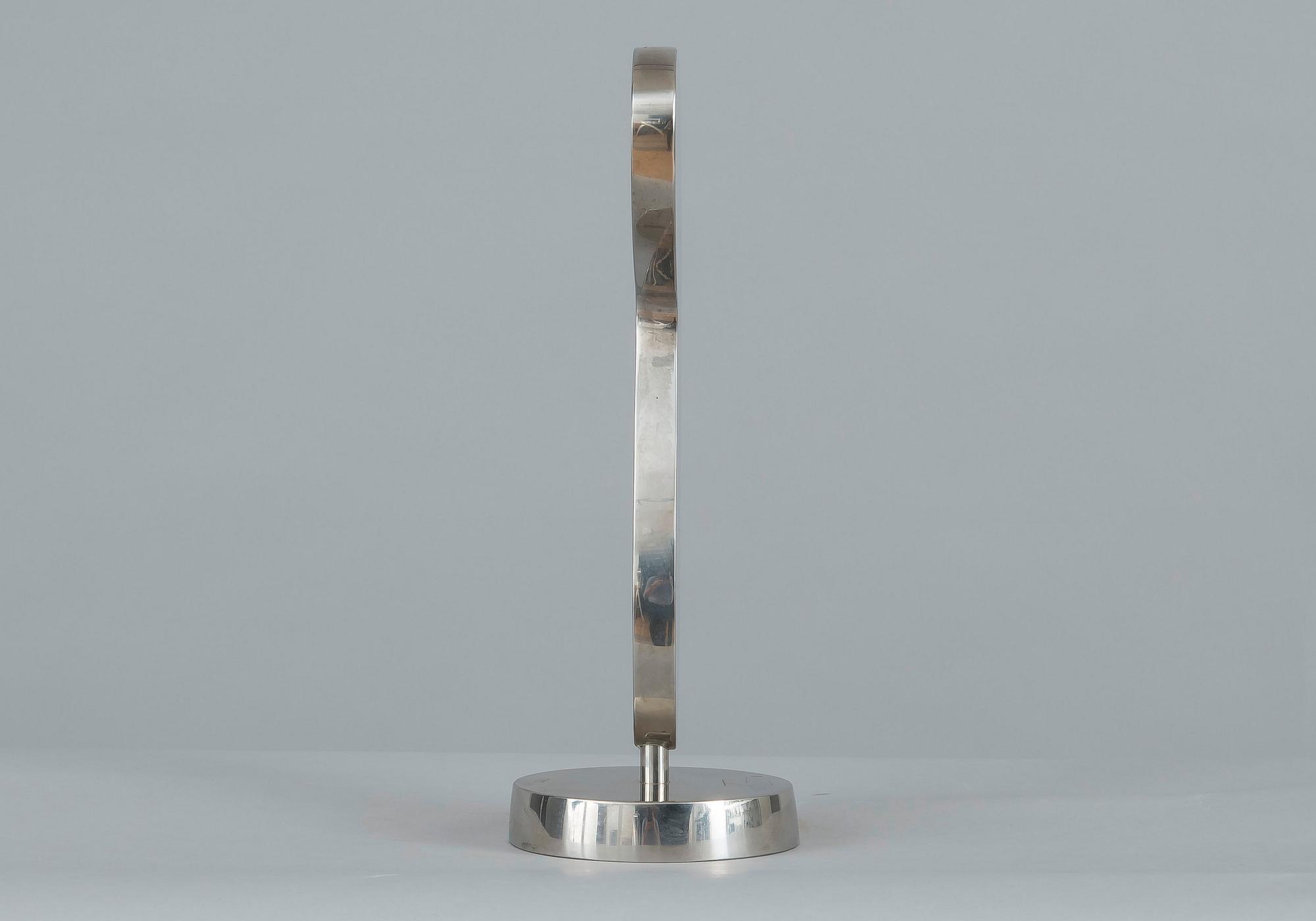 KARI HUHTAMO, teräs, signeerattu ja päivätty 1976.