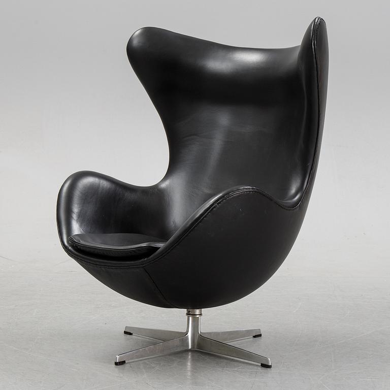 Arne Jacobsen, , "Ägget", fåtölj, model 3316, Fritz Hansen, Danmark.