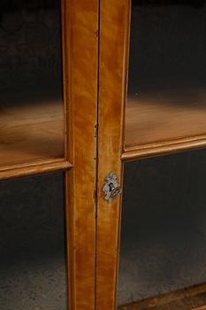 HÄNGSKÅP, 1800-tal.