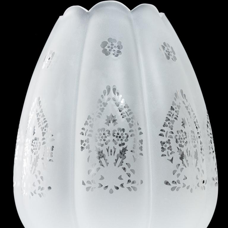 Royal Copenhagen, fotogenlampa, "Musselmalet", Danmark, 1870-90.