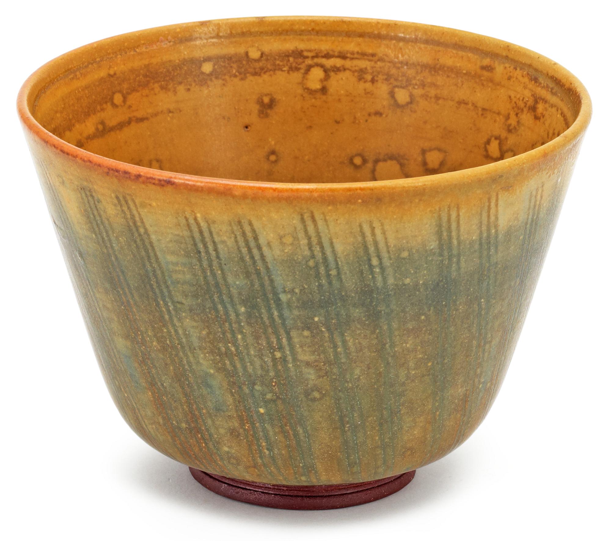 A Wilhelm Kåge 'Farsta' stoneware bowl, Gustavsberg studio 1954.