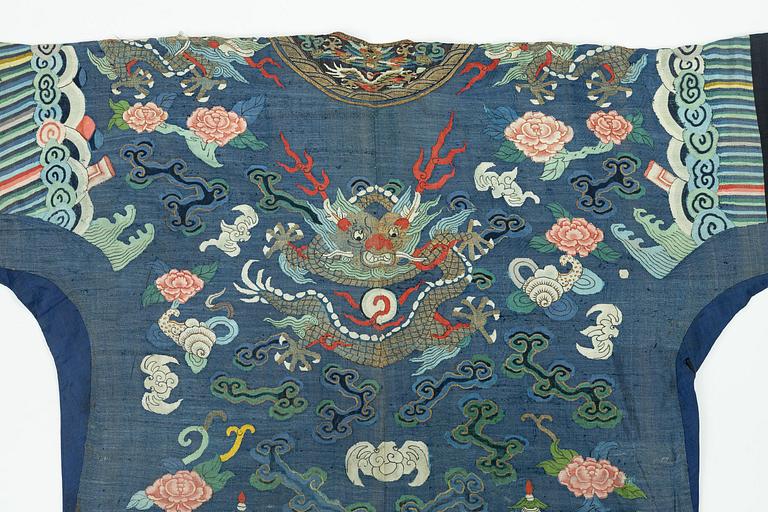 Kejserlig rock, Jifu, kesi. Qingdynastin, 1800-tal.