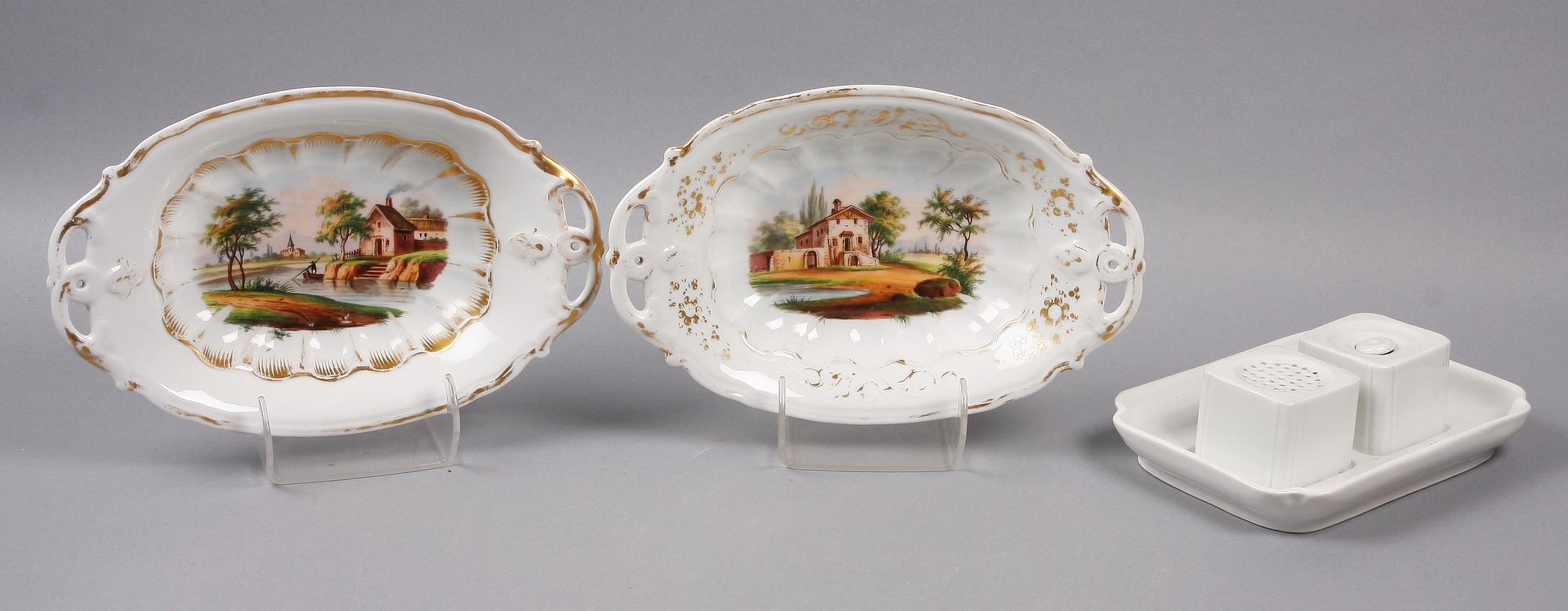FAT 2 ST samt BLÄCKSTÄLL, porslin, bl.a Kunglig Dansk. 1800-tal.