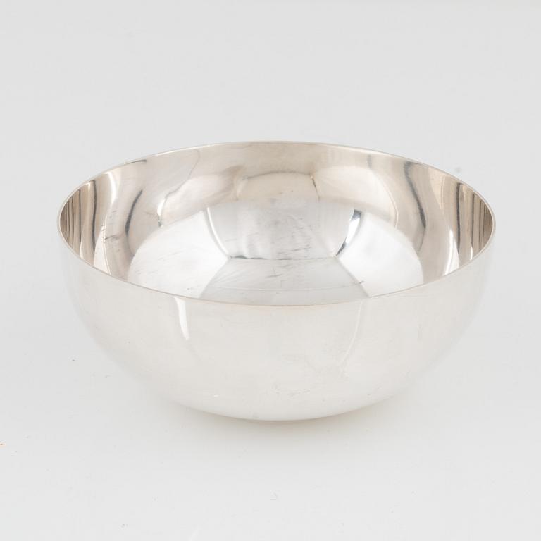 Poul Henningsen, skål, sterlingsilver, Firma Georg Jensen, Köpenhamn, modell 1145C.