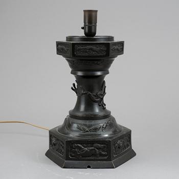 TRÄDGÅRDSLYKTA, brons, Japan omkring sekelskiftet 1900.