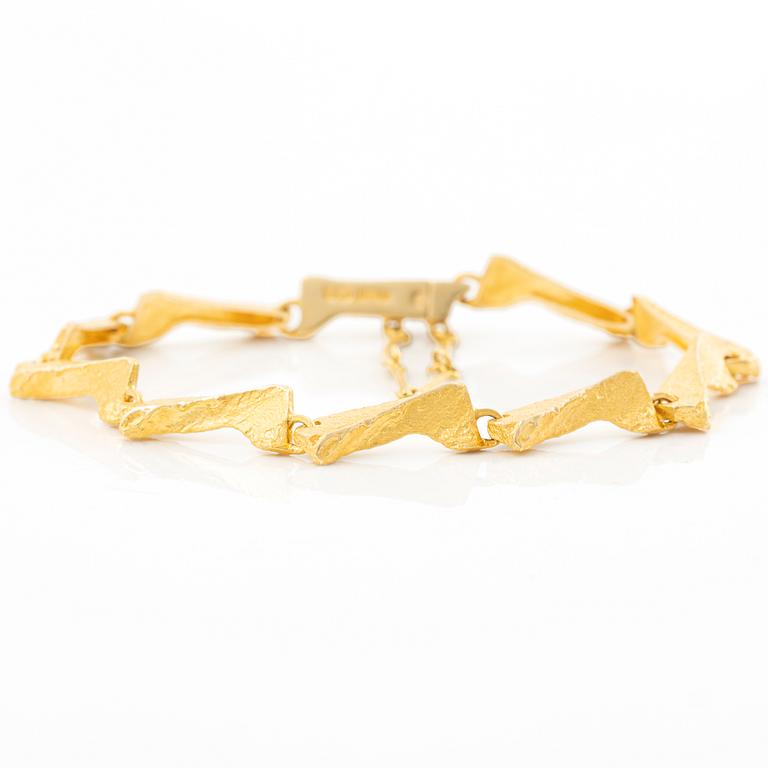 Lapponia, Björn Weckström, bracelet, “Fjällbäck”, 18K gold.