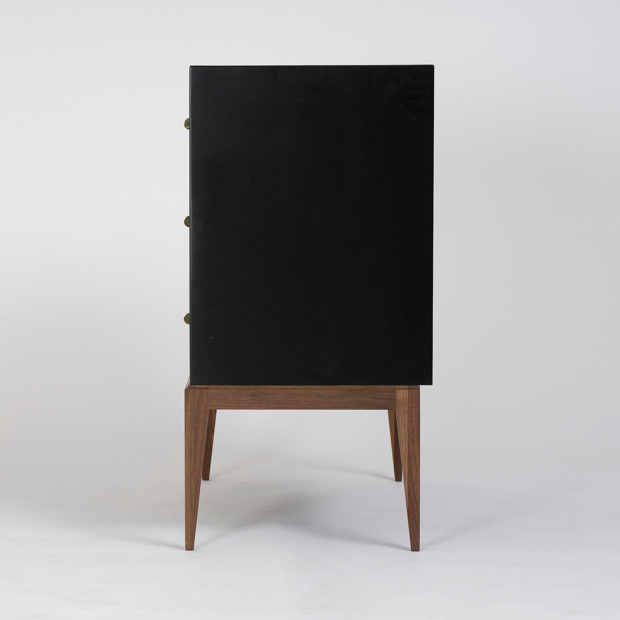Attila Suta, byrå, egen studio, Stockholm, 2021.