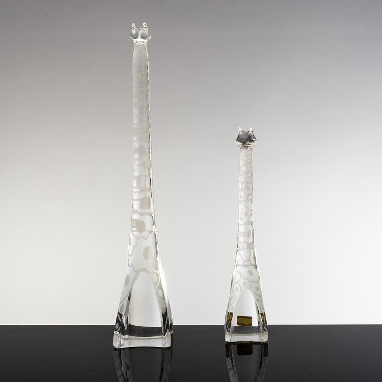 VICKE LINDSTRAND, two glass figurines, Kosta. Signed.