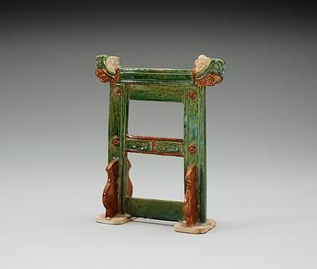 STÄLL/PORTAL, keramik. Ming dynastin (1368-1644).