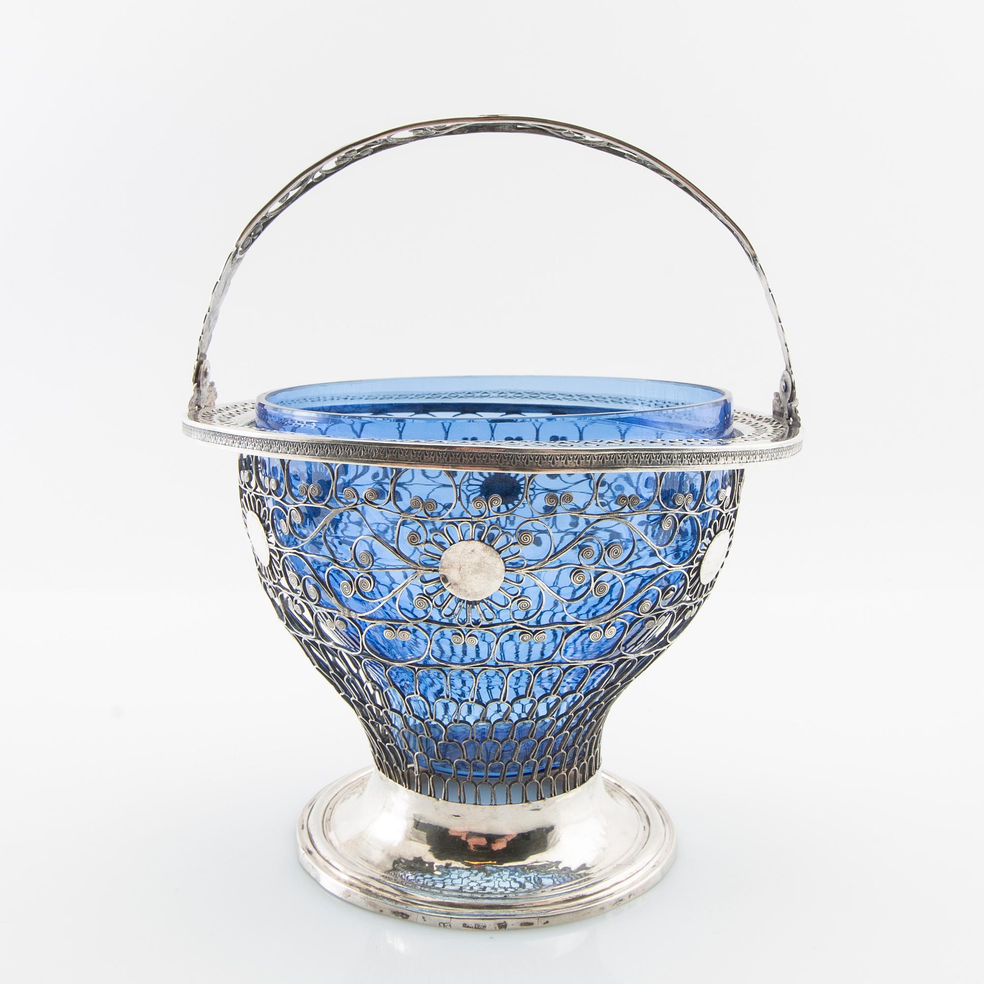Bowl, Johan Martin Schott, Frankfurt am Main, (active 1815-1822), possibly, filigree work silver.