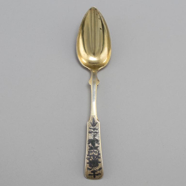 Sked, förgyllt silver med niellodekor, icke identifierad mästarstämpel, Moskva 1835.