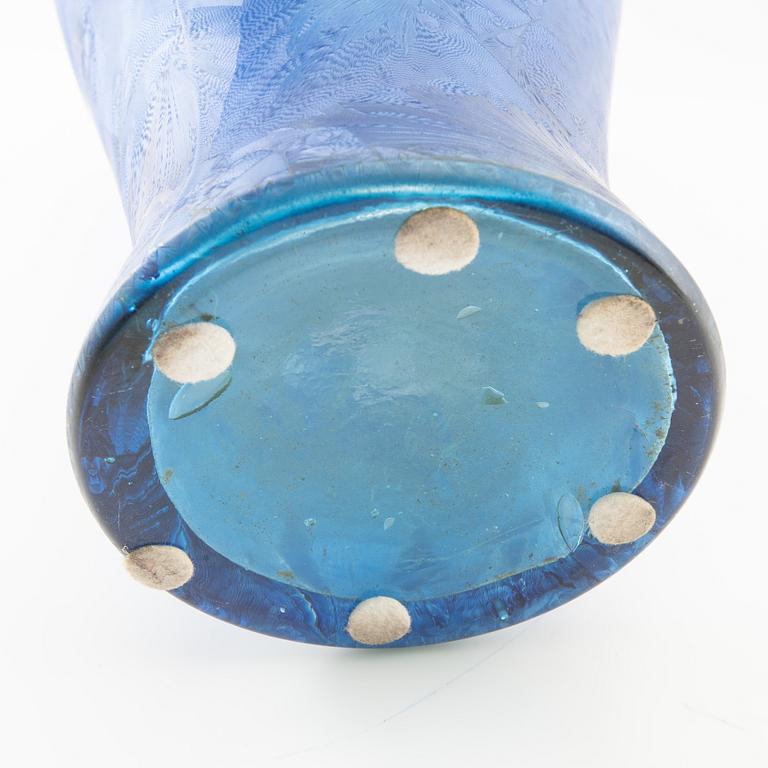 Vas 1900-talets andra hälft gjutet glas.