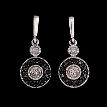 ÖRHÄNGEN, 1 par, sterlingsilver, diamanter tot ca 0.16 ct.