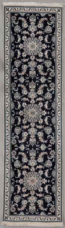 Gallery carpet, Nain, approx. 290 x 80 cm.