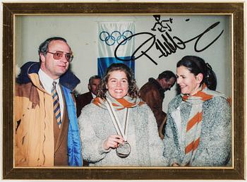 AUTOGRAFFOTO, "Pernilla Wiberg", signerat.