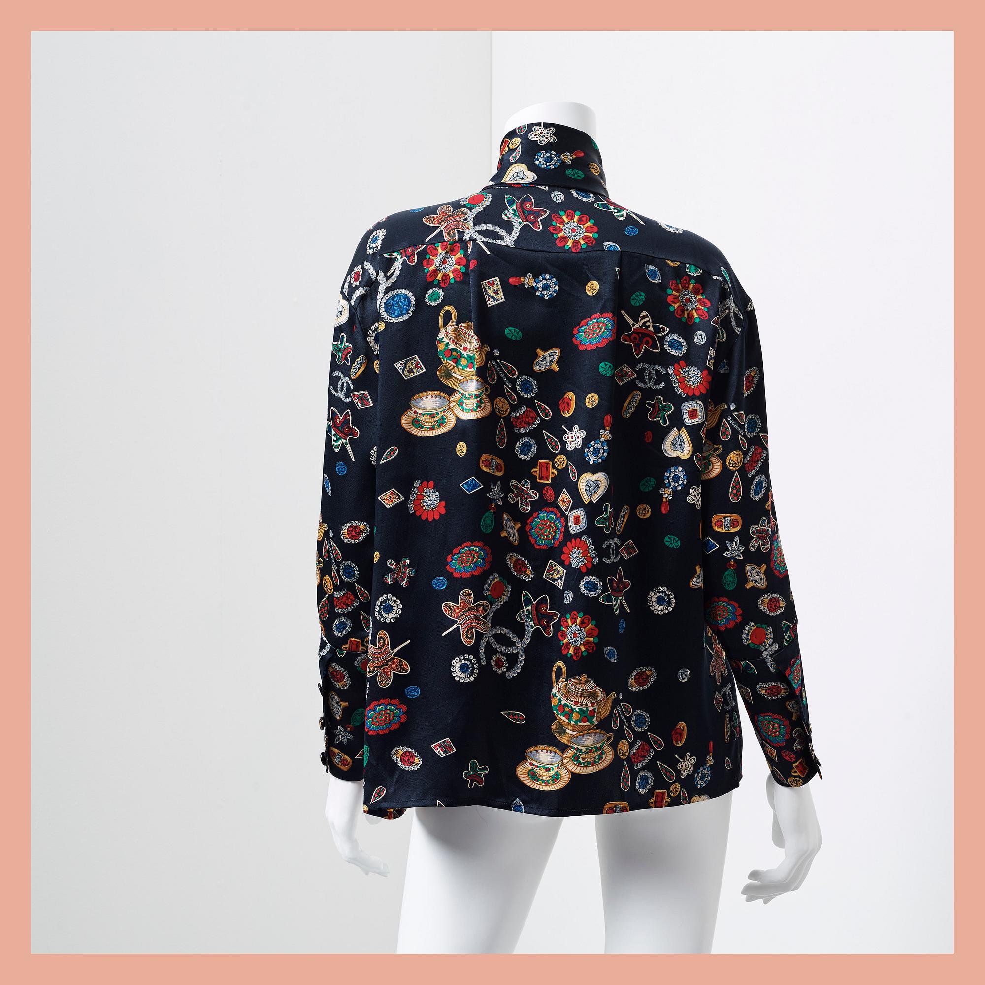 BLUS, Chanel.