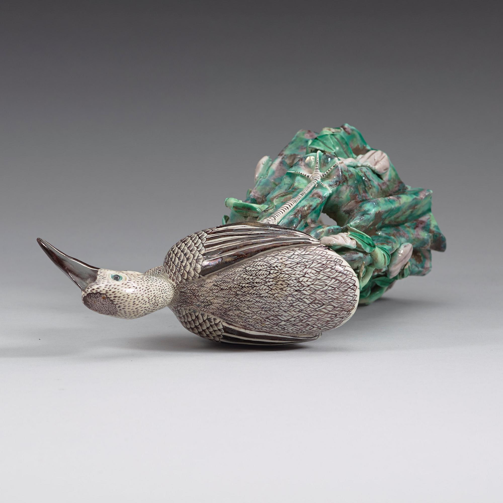 FIGURIN, porslin. Qing dynastin, 1800-tal.