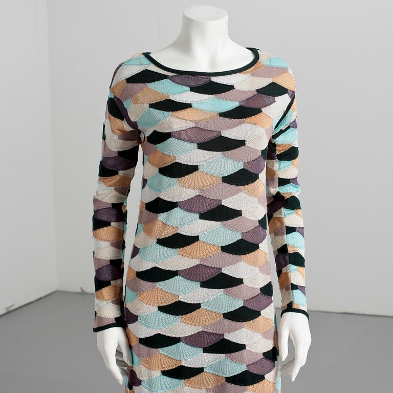 KLÄNNING, Missoni, italiensk storlek 44.