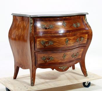 BYRÅ, rokokostil, 1900-tal.