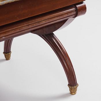 Taburett, Frankrike, sent 1800-tal, Empirestil.