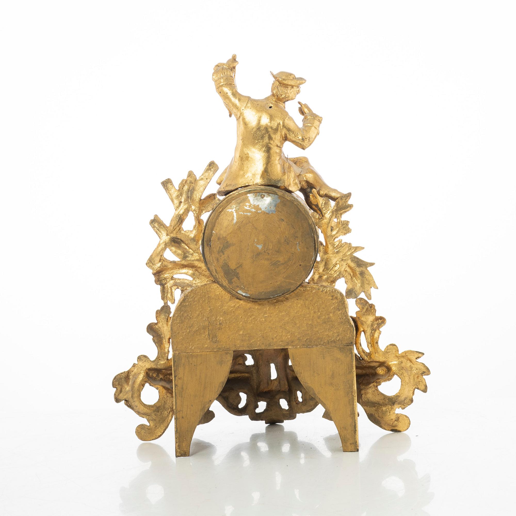 A mantel clock, France, around 1900.