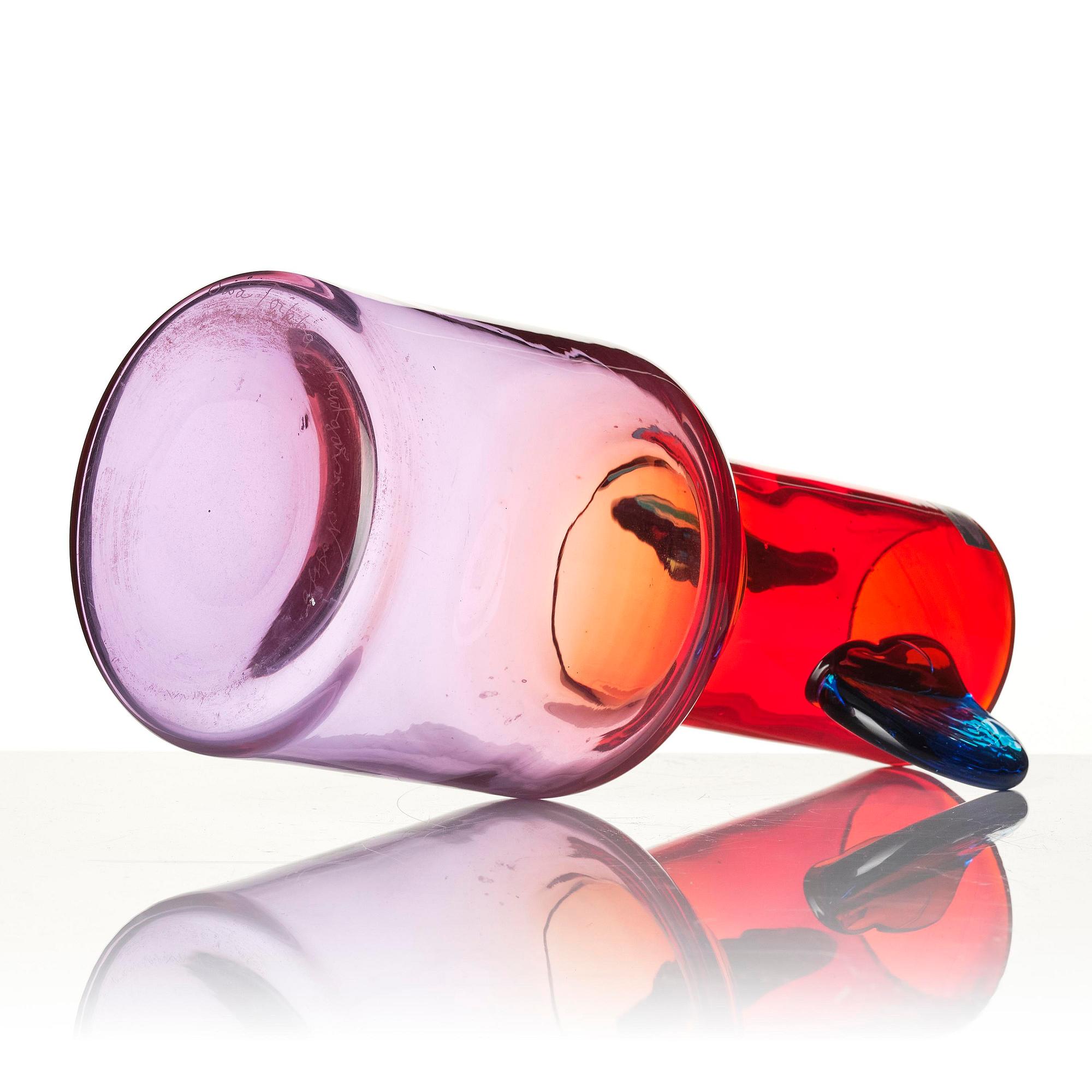Oiva Toikka, a "Pompom" glass vase, Nuutajärvi, Notsjö, Finland, late 1960s.