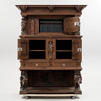 SKÅP, barock, 1800-tal samt äldre delar.