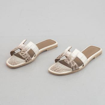 Hermès, Sandals, "Oran Himalaya", size 38 1/2.