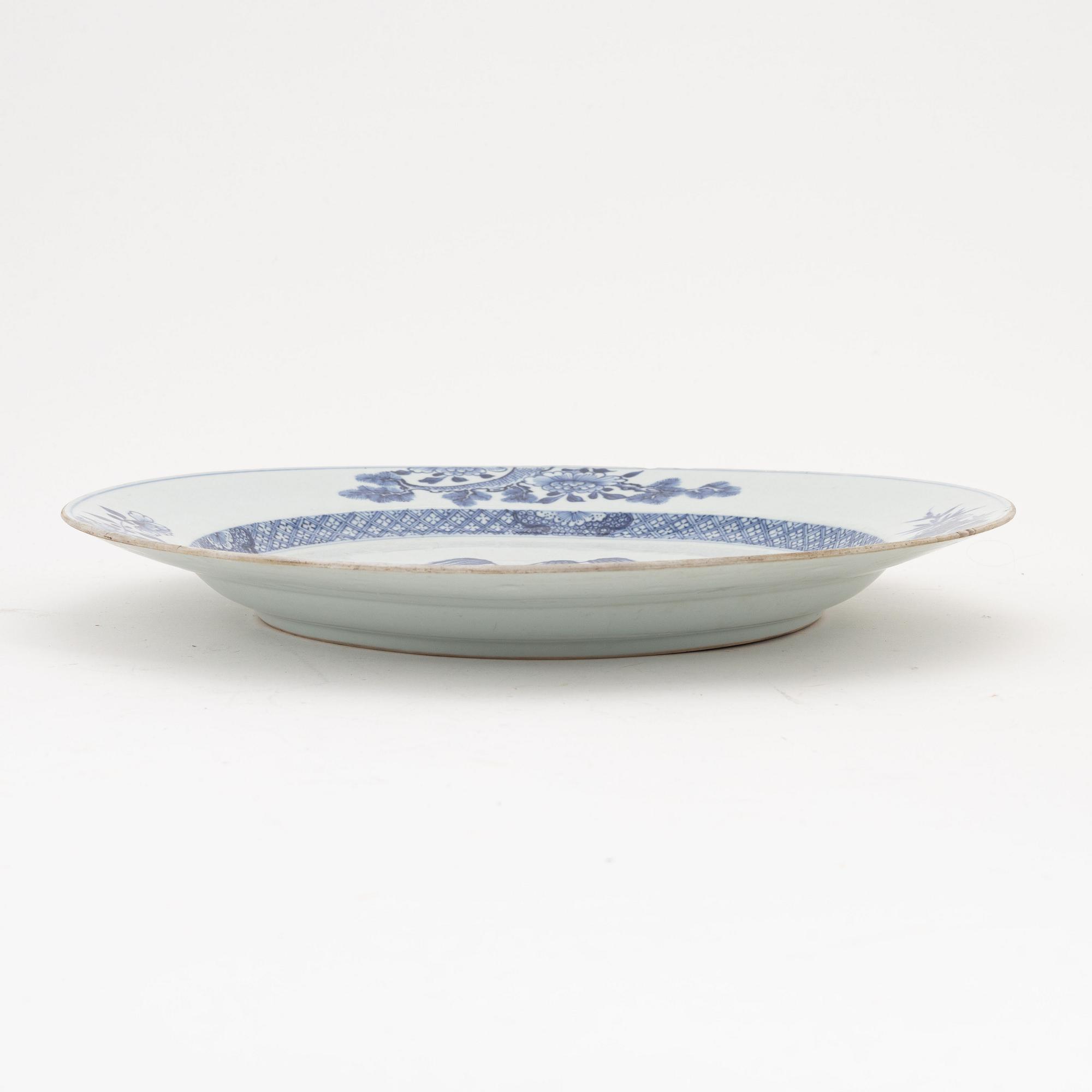 A blue and white Chinese Export dish, Qing dynasty, Qianlong (1736-95).