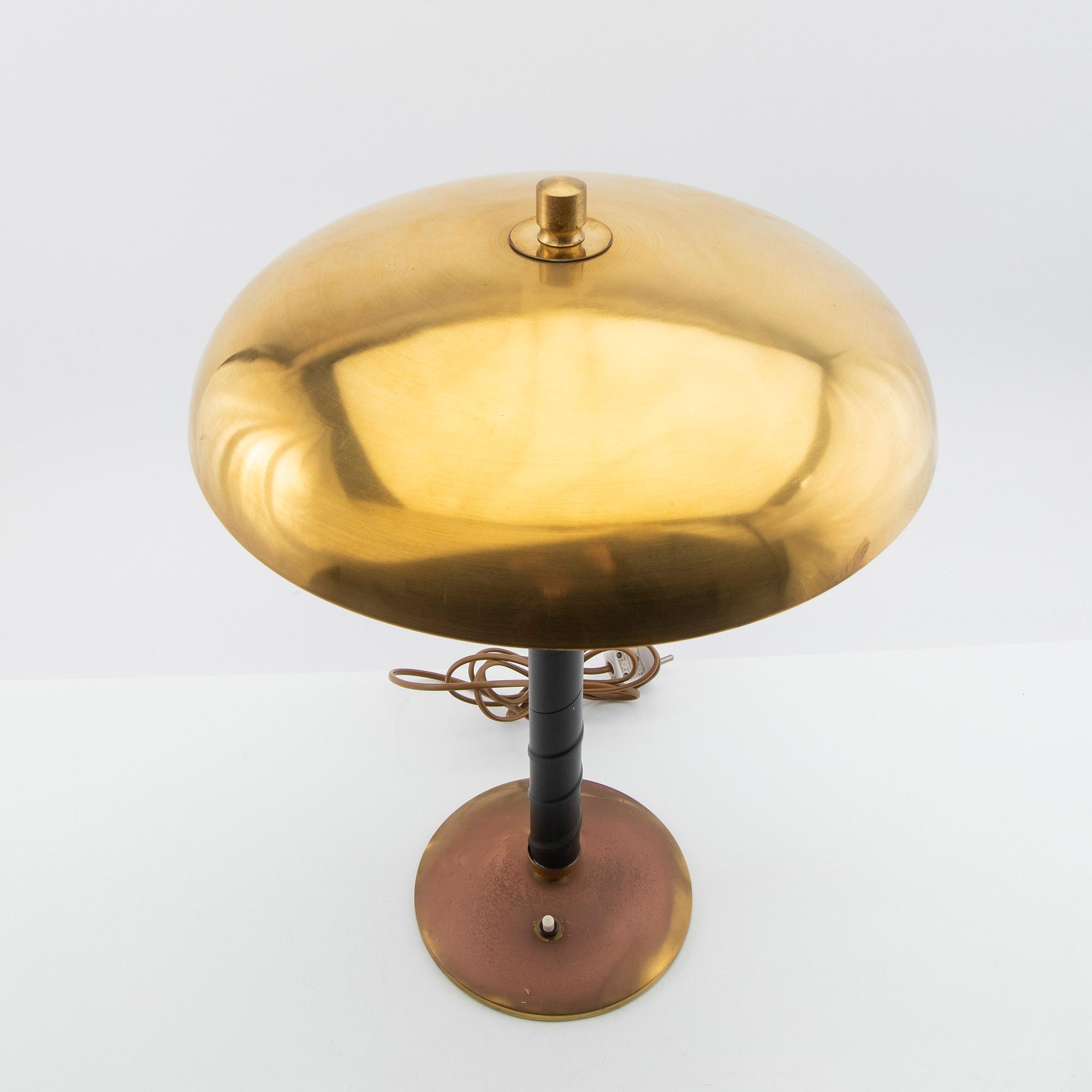 Einar Bäckströms Metallvarufabrik, Bordslampa modell 5013 Swedish Modern 1940-tal.