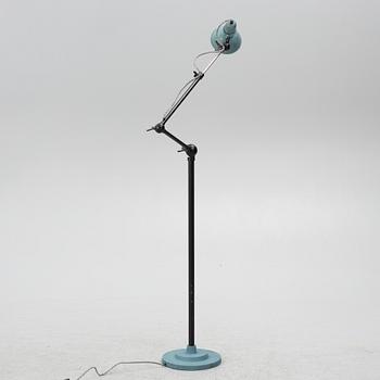 Golvlampa, industrimodell, 1900-tal.