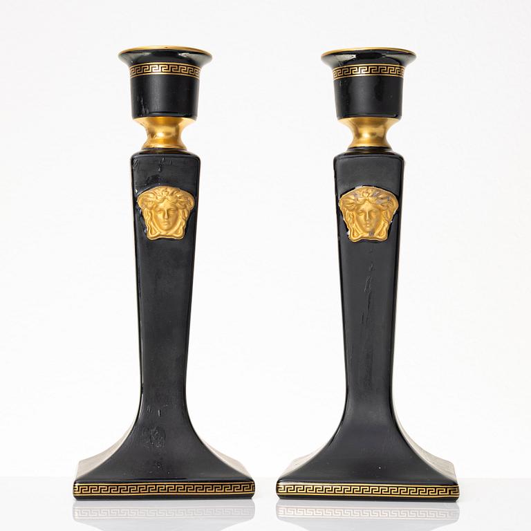 Ljusstakar, ett par, porslin, "Gorgona", Rosenthal för Versace.