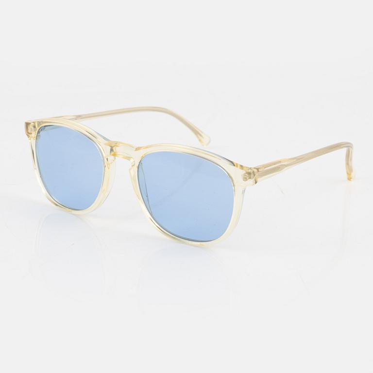 Illesteva, a pair of sunglasses.