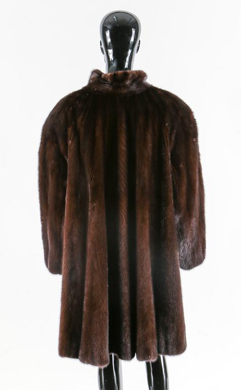 PÄLSKAPPA, Saga Mink.