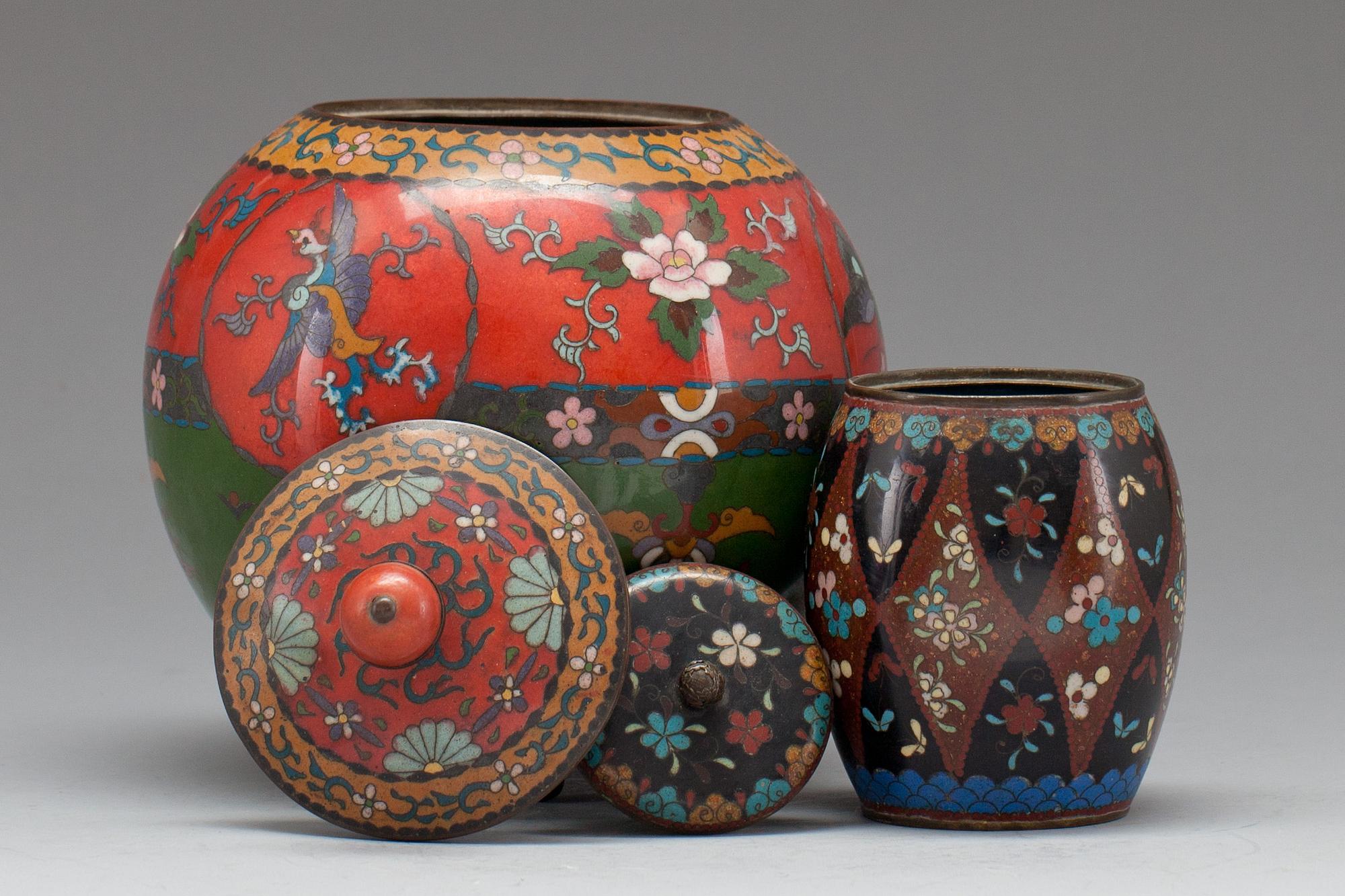 LOCKURNOR, 2 st, cloisonné, 18/1900-tal.