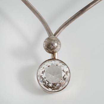 NIELS ERIK FROM, Nakskov, Danmark, collier med fasettslipad bergkristall.