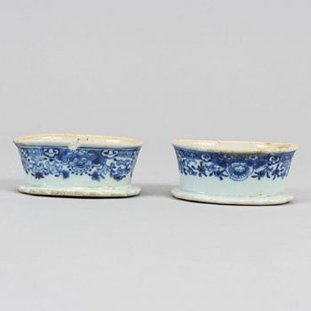 A pair of blue and white salts, Qing dynasty, Qianlong (1736-95).