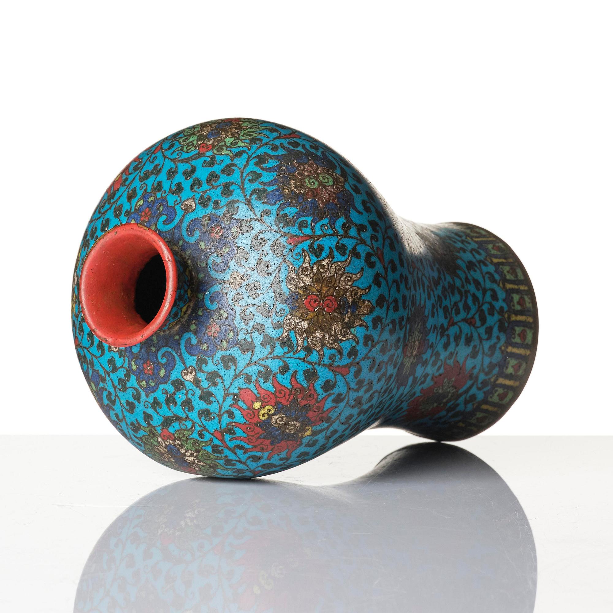 A cloisonne 'lotus' vase, Meiping, late Ming dynasty, 17th century.