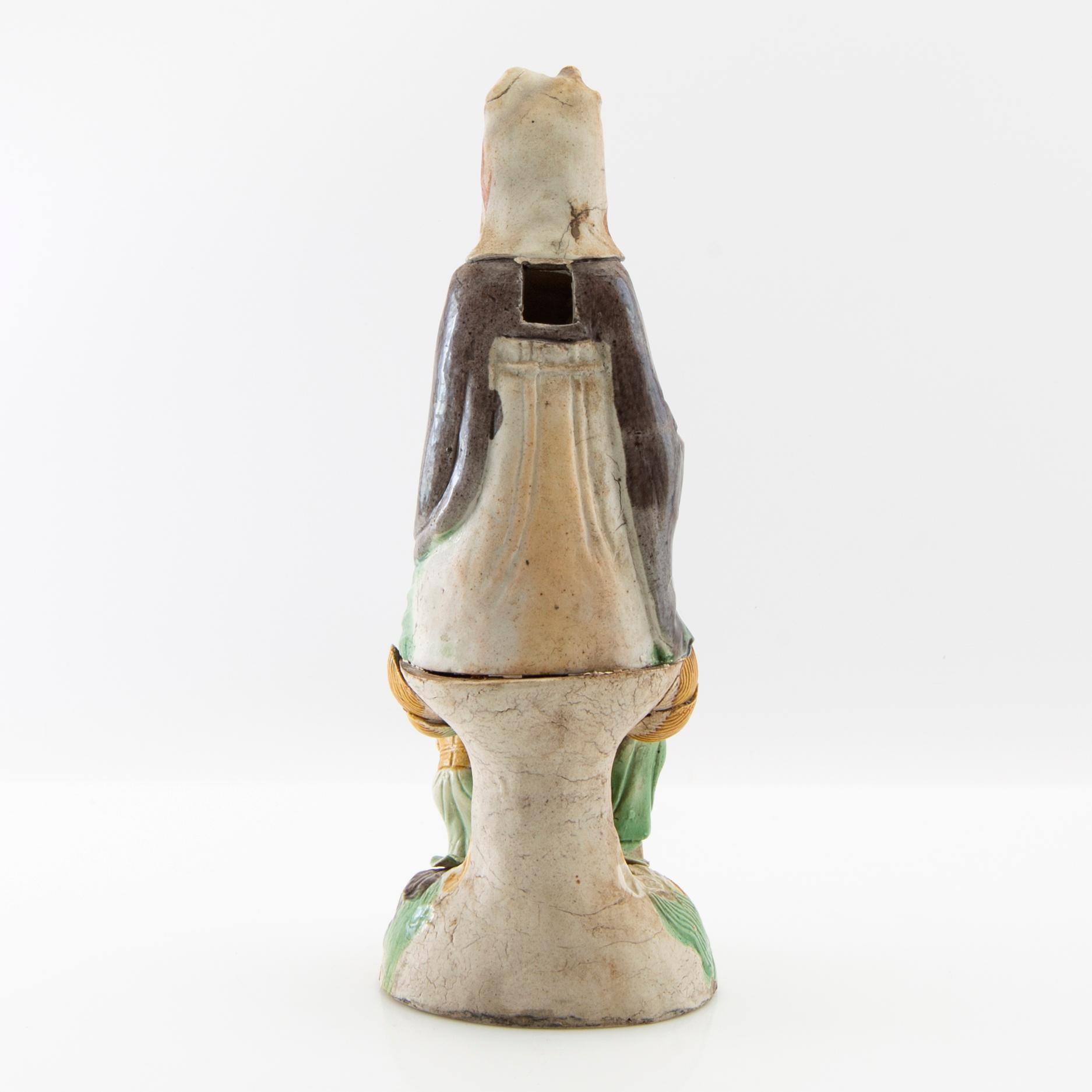 Guanyin glazed earthenware China Kangxi (1662-1722).