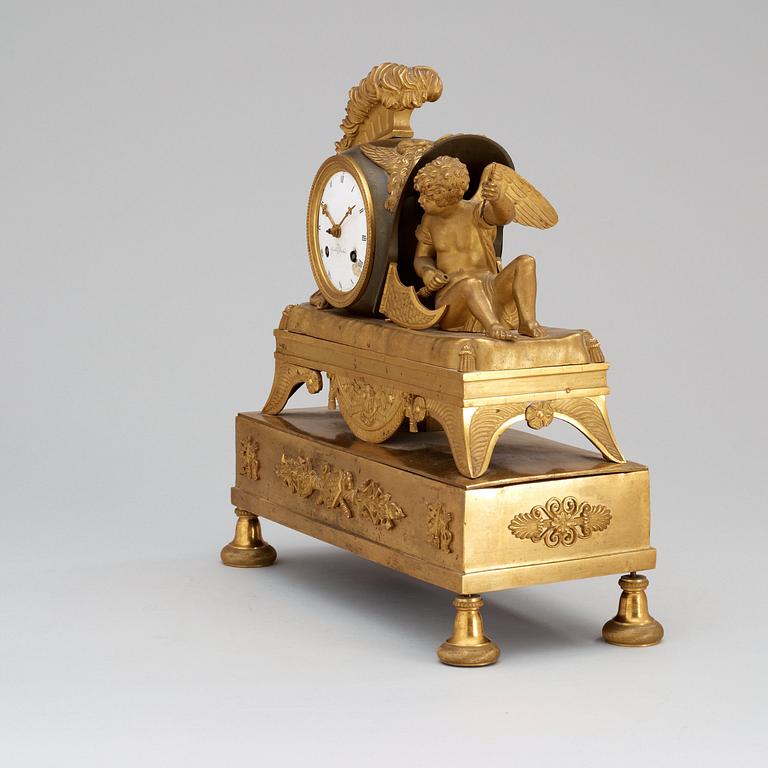 A Swedish Empire early 19th century mantel clock by G. Undén.