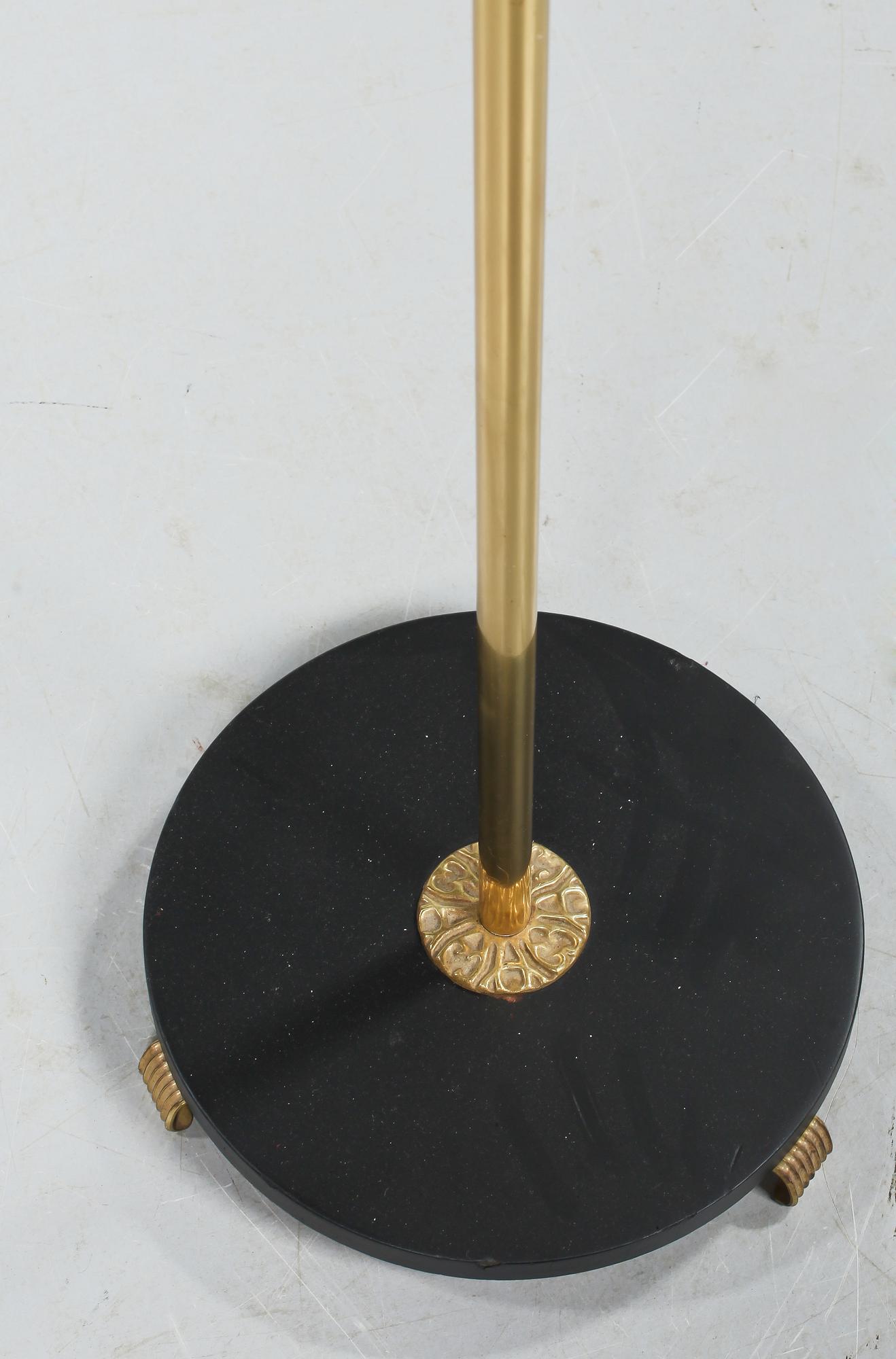 GOLVLAMPA, 1900-talets andra hälft.