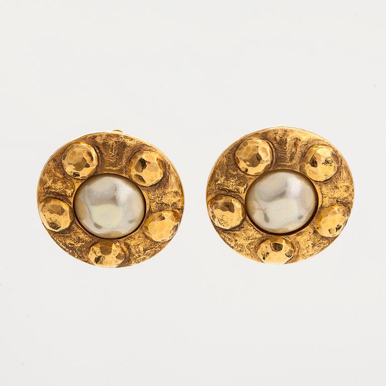 Chanel, earrings, 1984-1990.