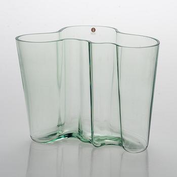 Alvar Aalto, vas, 3030, glas, "Savoy", märkt "Alvar Aalto 100 Iittala 1998".